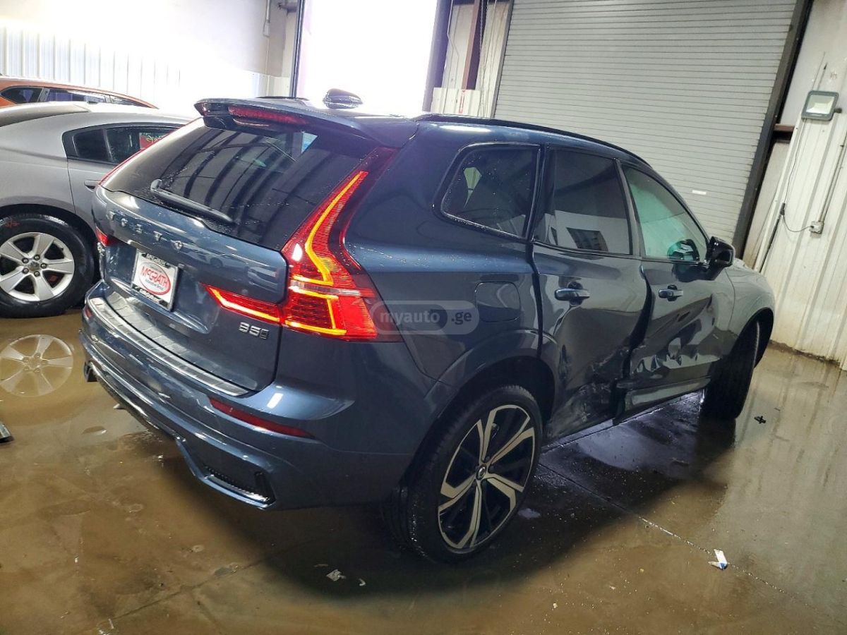 Volvo XC 60 Ultra 2025 — миниатюра 3