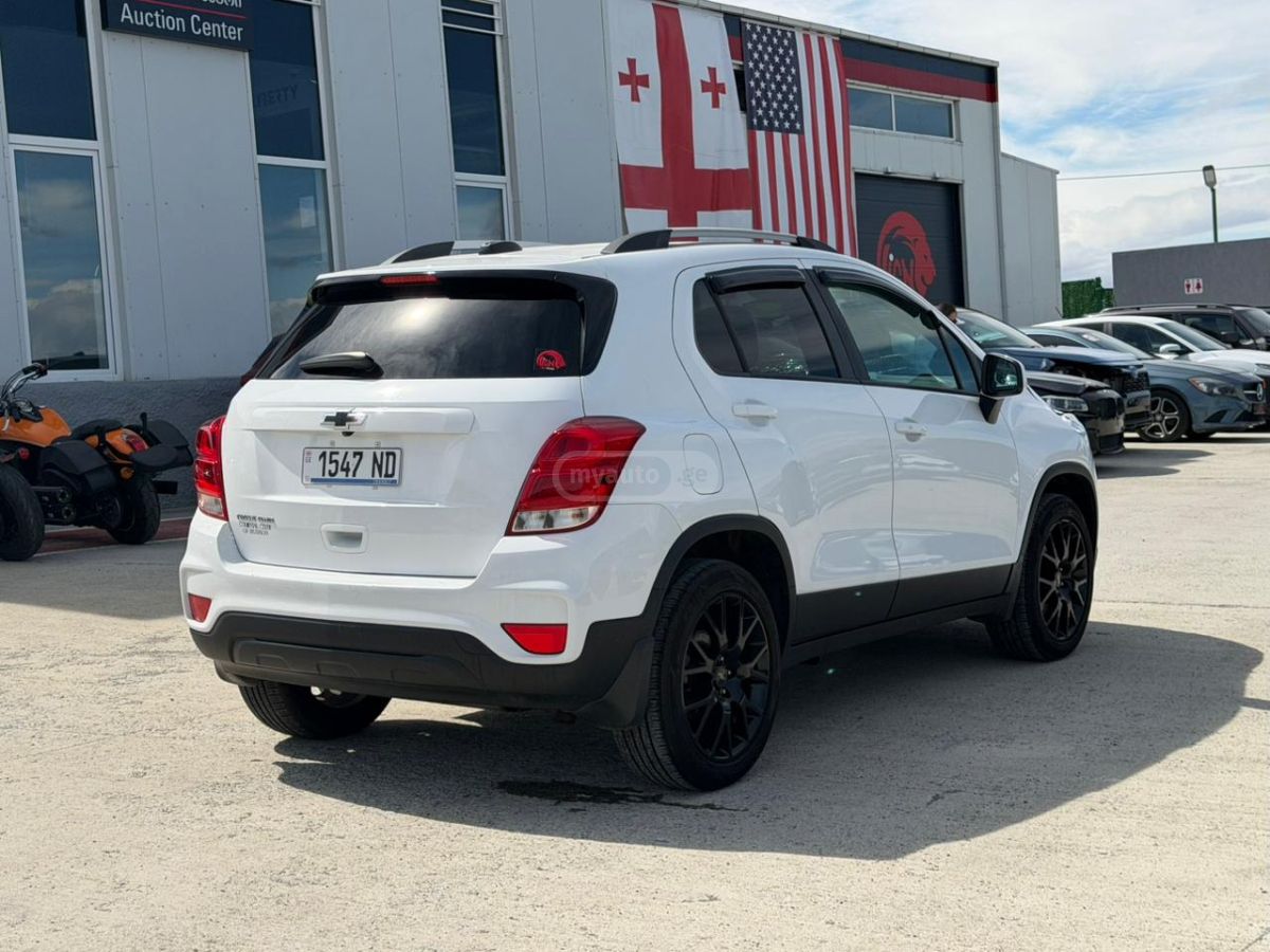 Chevrolet Trax - фото 3