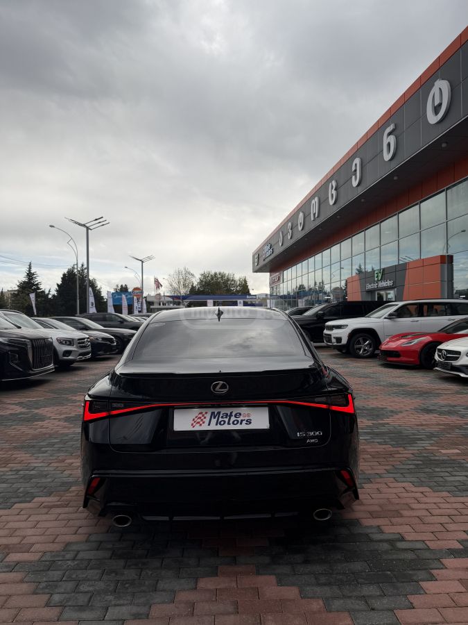 Lexus IS 300 2023 — миниатюра 9