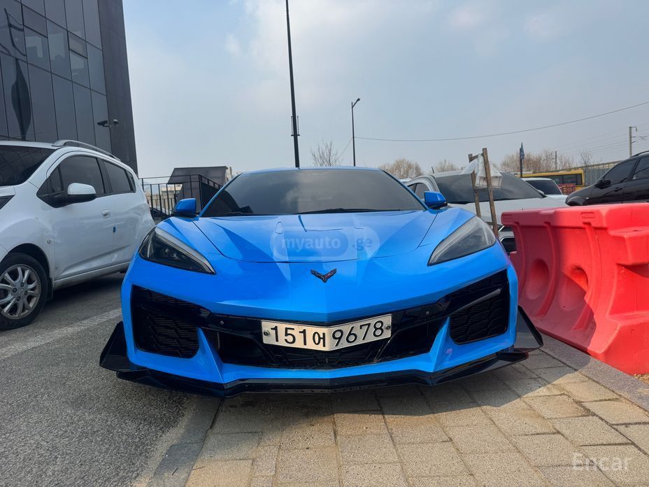 Chevrolet Stingray 2dr Convertible Autom — миниатюра 3