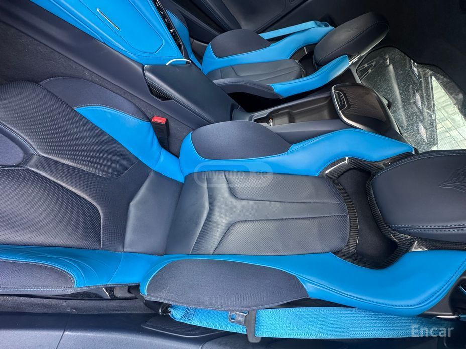 Chevrolet Stingray 2dr Convertible Autom — миниатюра 5