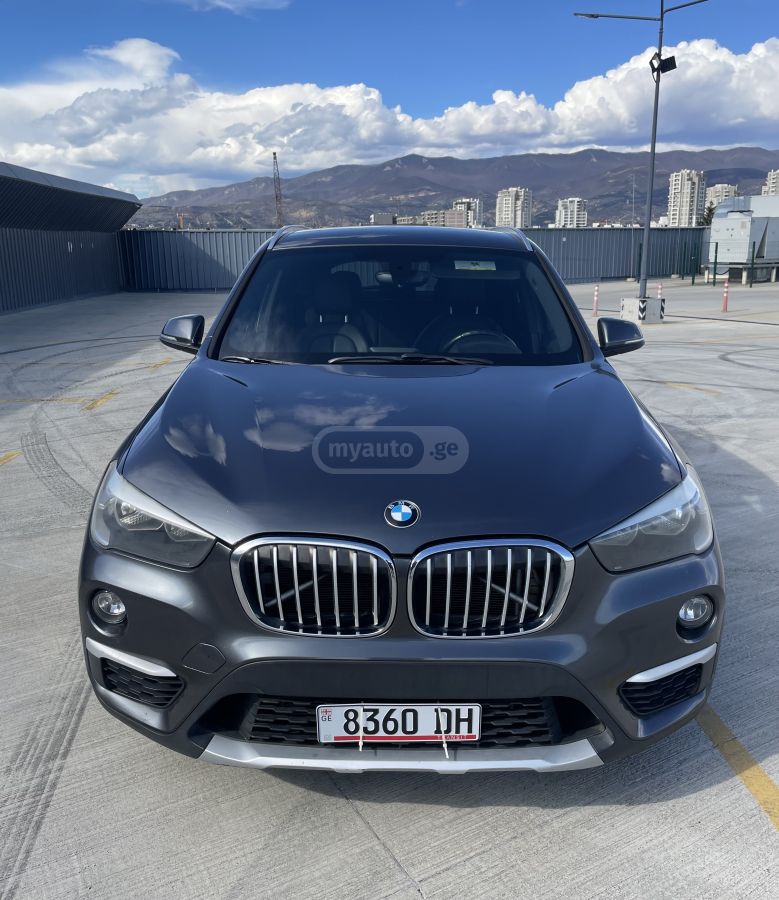 BMW X1 - фото 2
