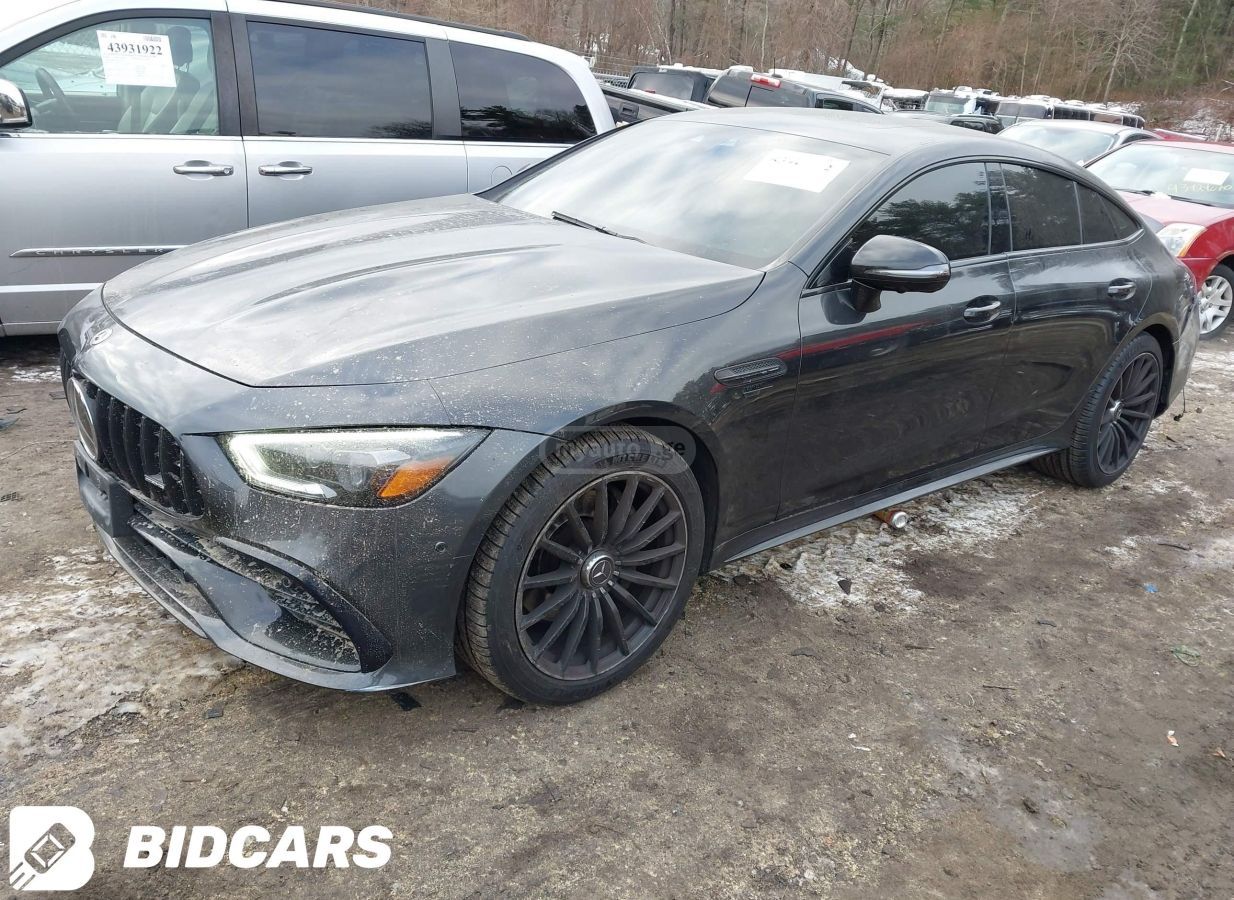 Mercedes-Benz AMG GT 53 - фото 1