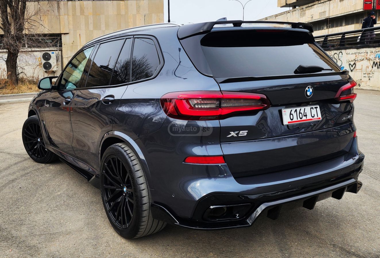 BMW xDrive40i 4dr All-Wheel Drive — миниатюра 10