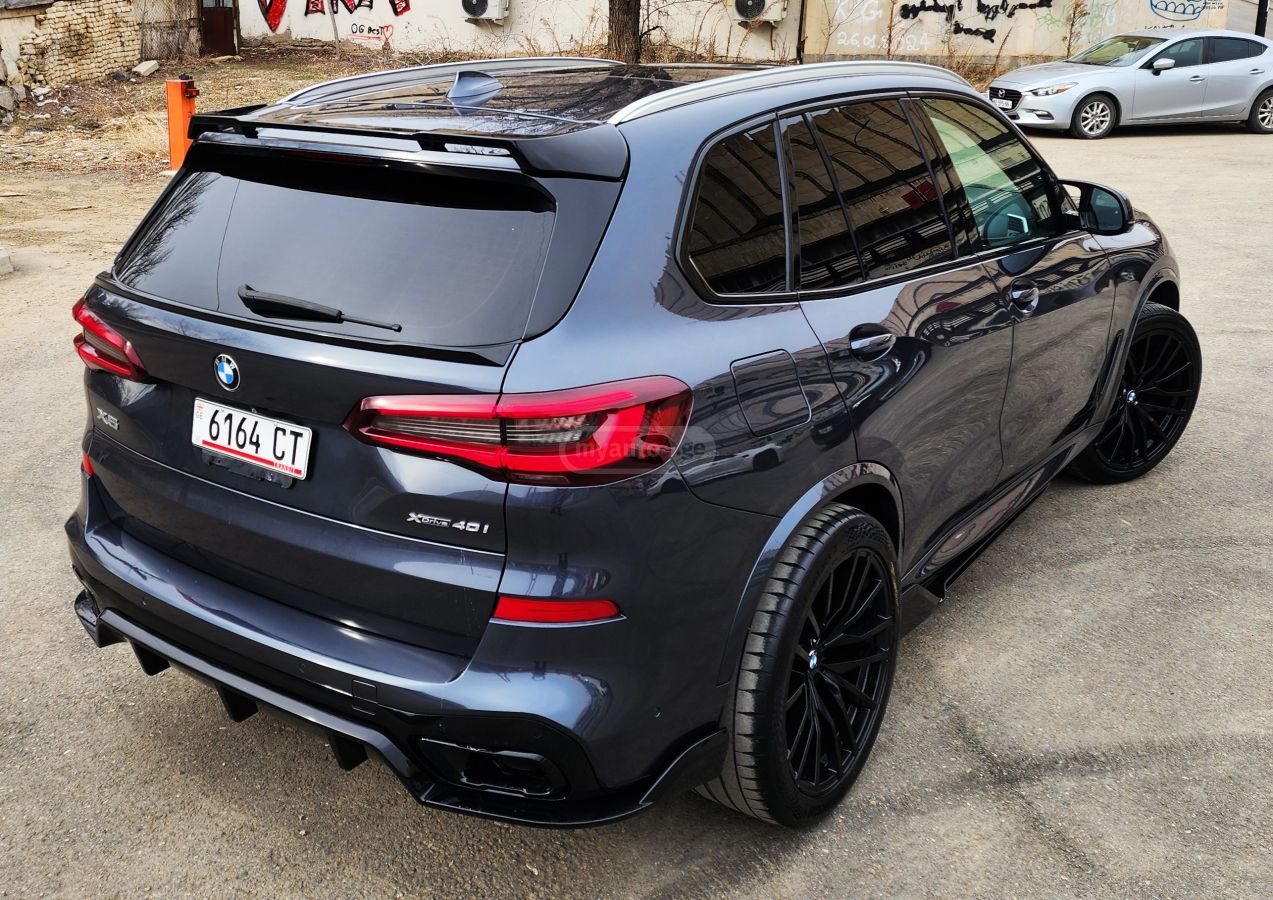 BMW xDrive40i 4dr All-Wheel Drive — миниатюра 5