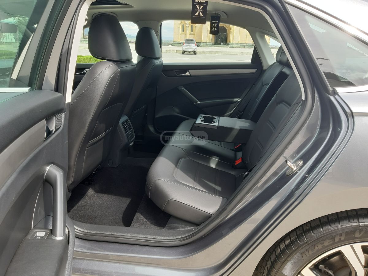 Volkswagen Passat - фото 9