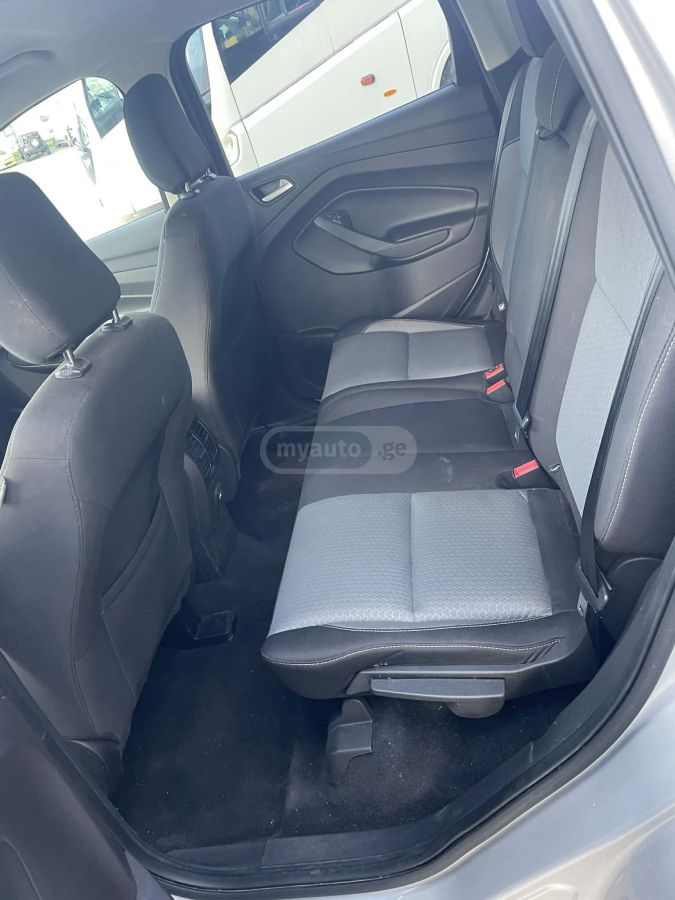 Ford Escape - фото 8