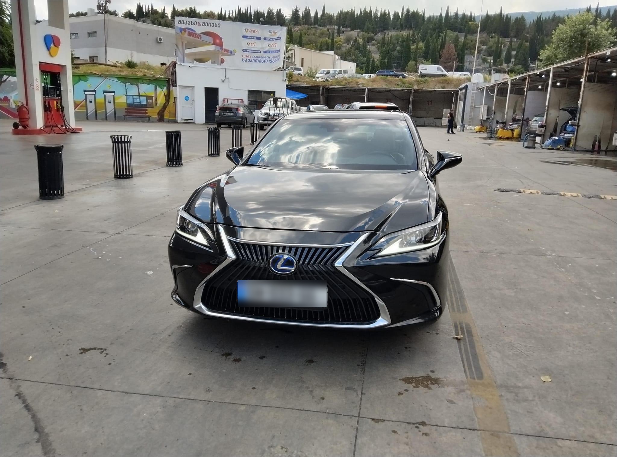 Lexus hybrid — миниатюра 1