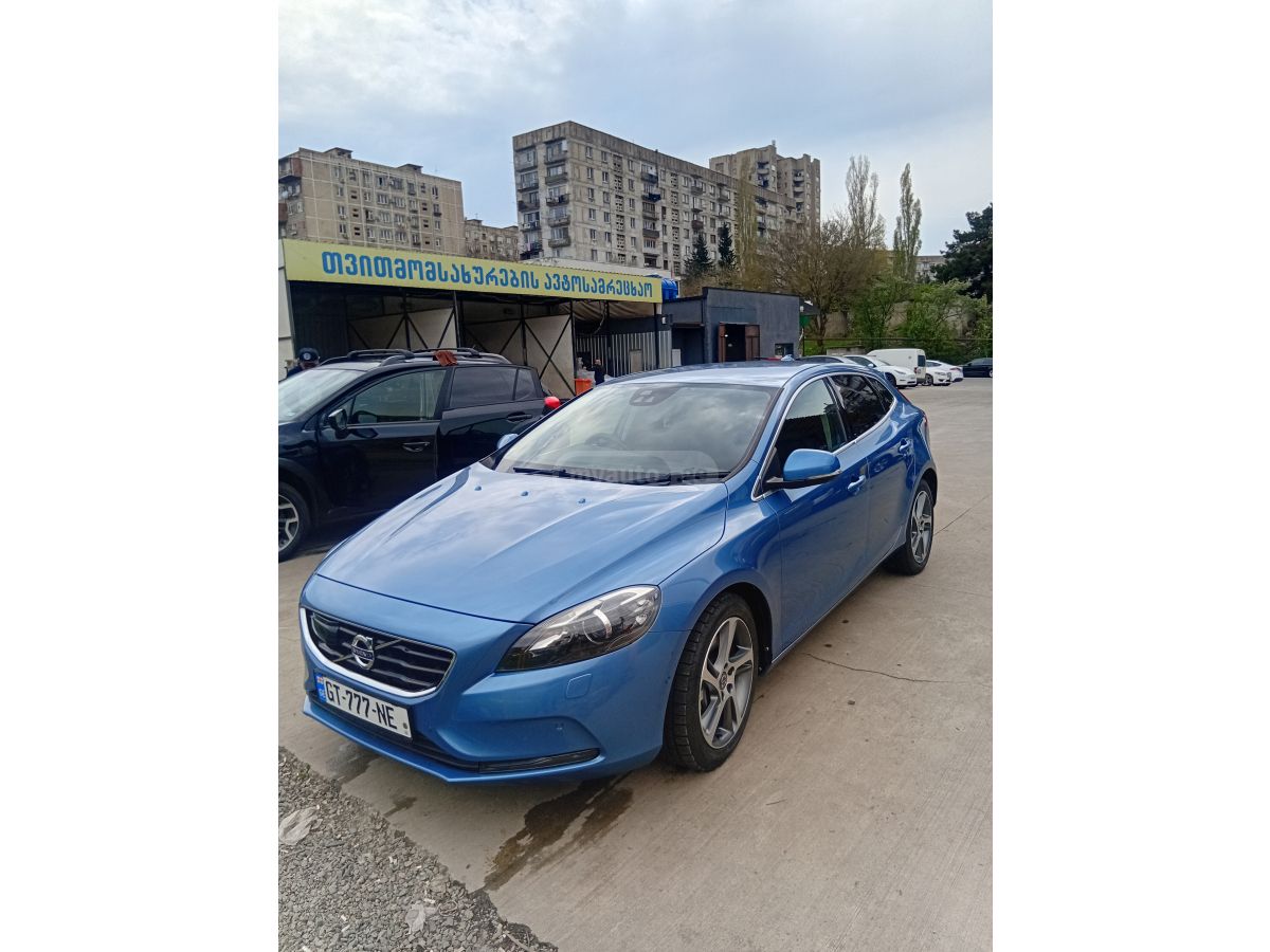 Volvo V 40 - фото 5