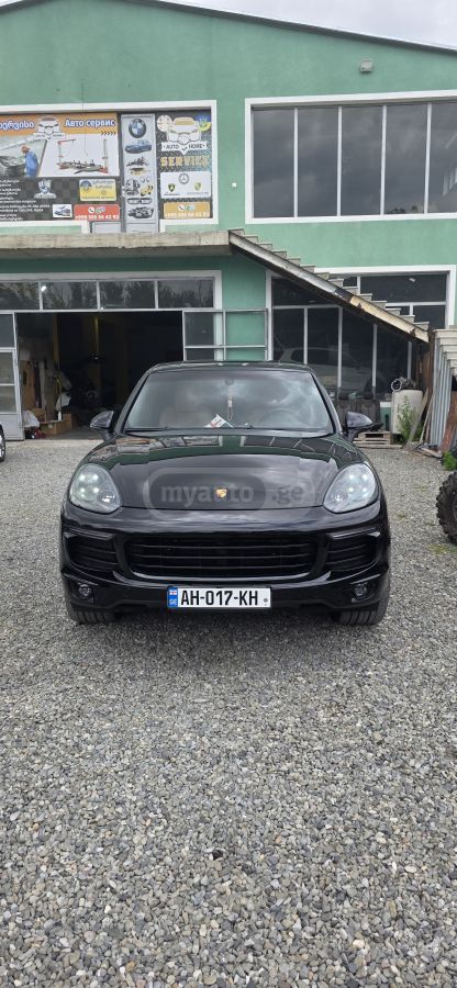 Porsche Cayenne - фото 1