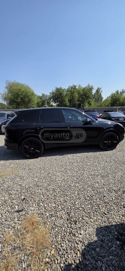 Porsche Cayenne - фото 10