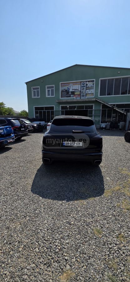 Porsche Cayenne - фото 12