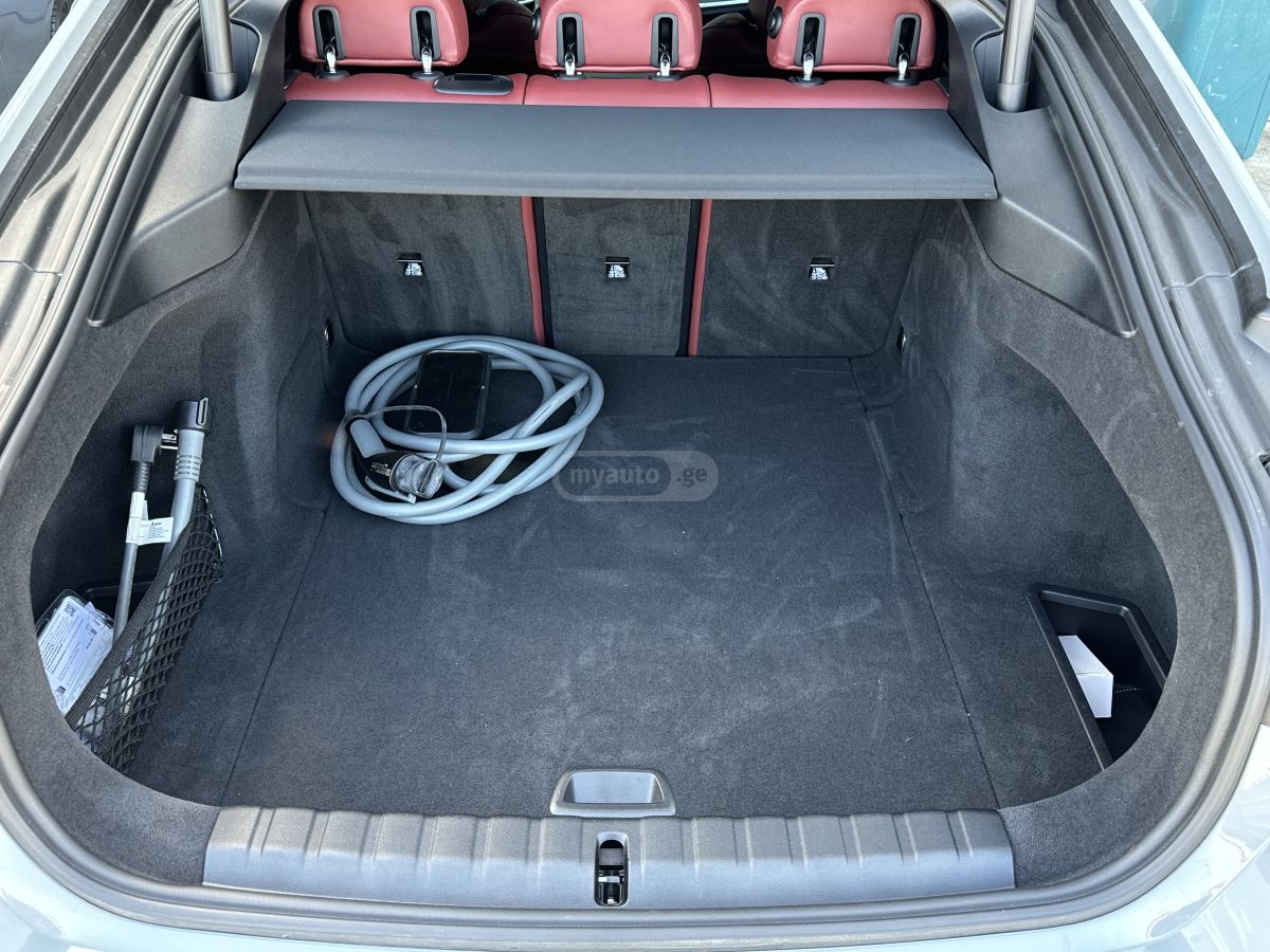 BMW i4 - фото 12