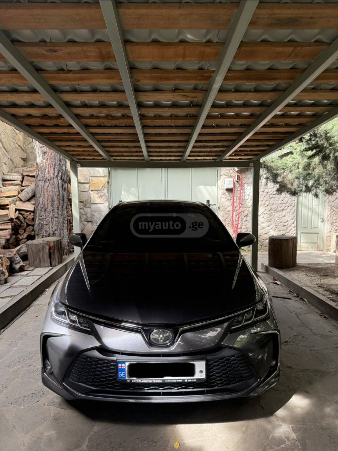 Toyota Corolla - фото 1
