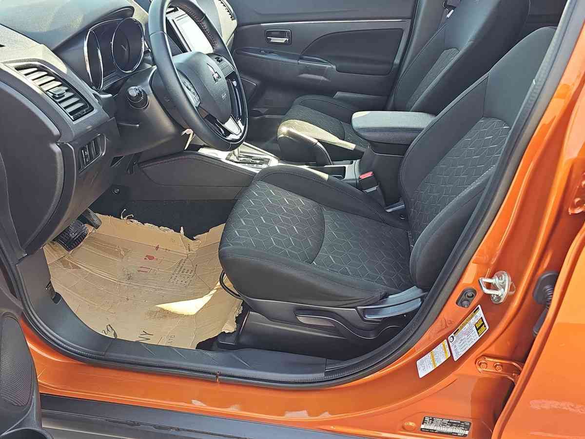 Mitsubishi Mitsubishi Outlander — миниатюра 10