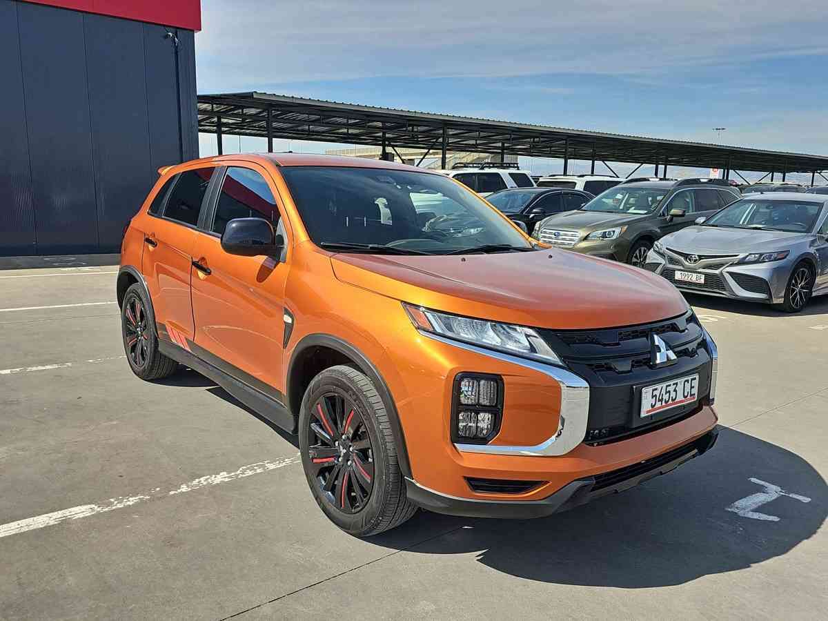 Mitsubishi Mitsubishi Outlander — миниатюра 3