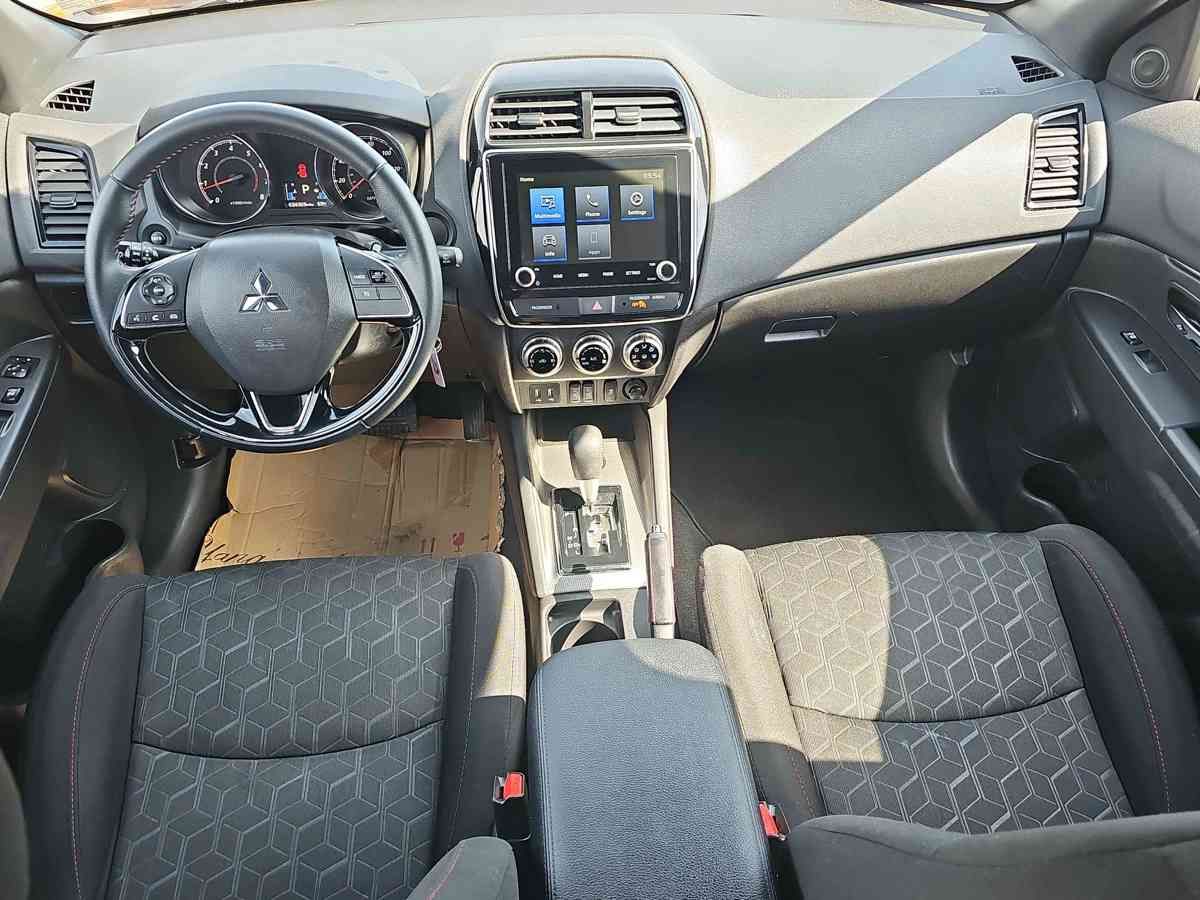 Mitsubishi Mitsubishi Outlander — миниатюра 8