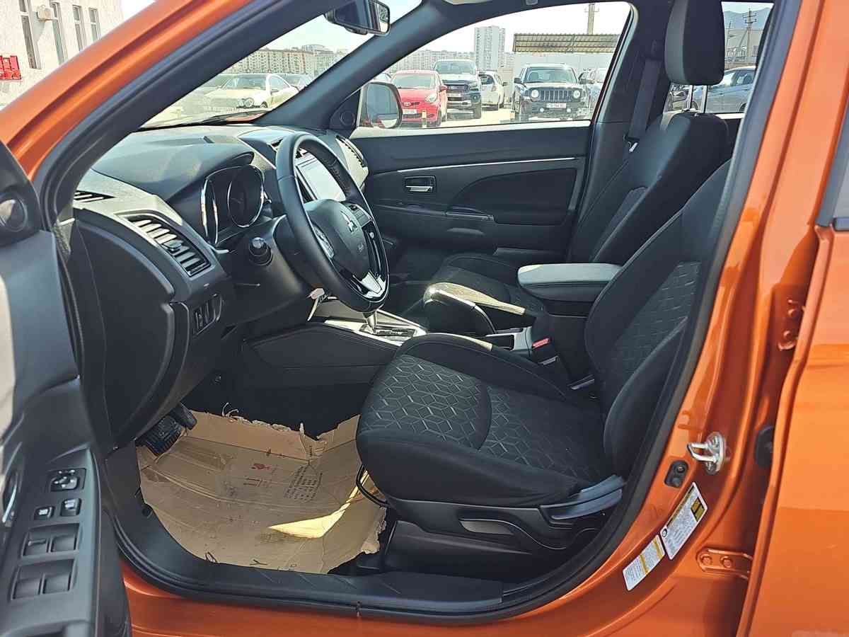 Mitsubishi Mitsubishi Outlander — миниатюра 9