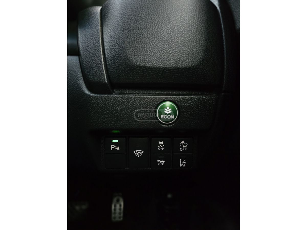 Honda FIT - фото 9