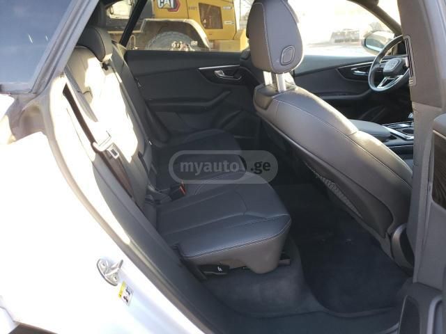 Audi 55 Premium 4dr All-Wheel Drive — миниатюра 10