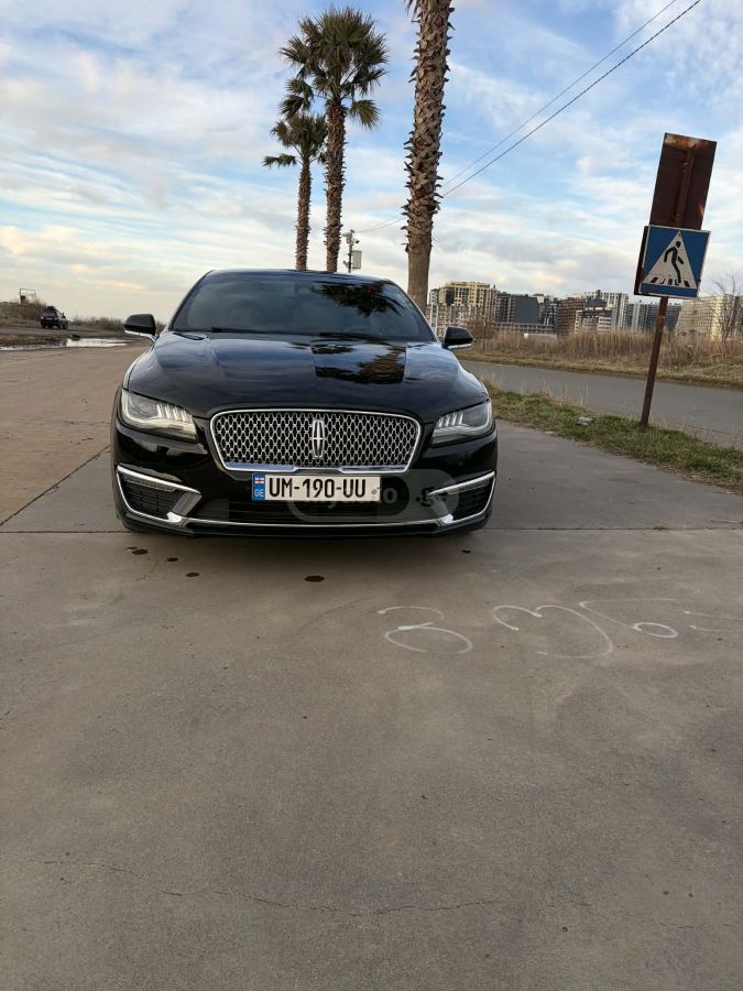Lincoln MKZ - фото 1