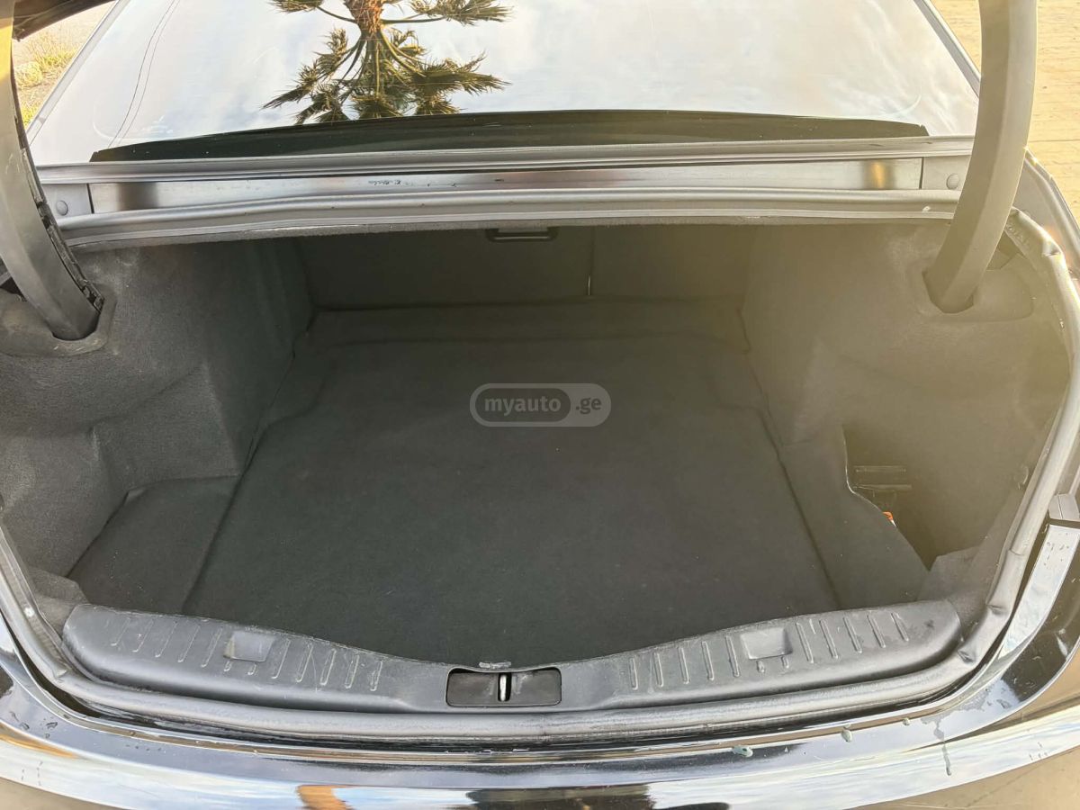 Lincoln MKZ - фото 12