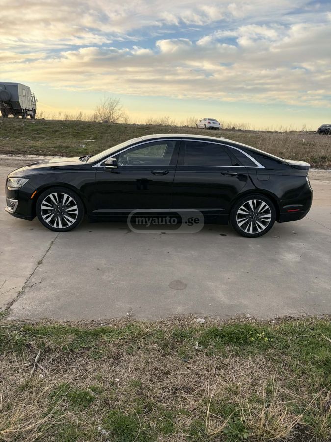 Lincoln MKZ - фото 3