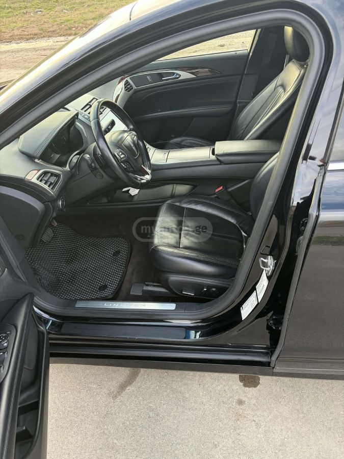 Lincoln MKZ - фото 6