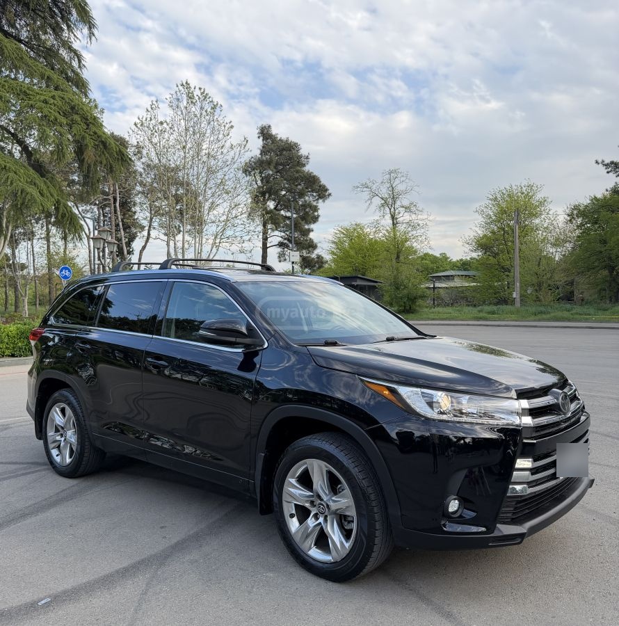 Toyota Highlander - фото 2