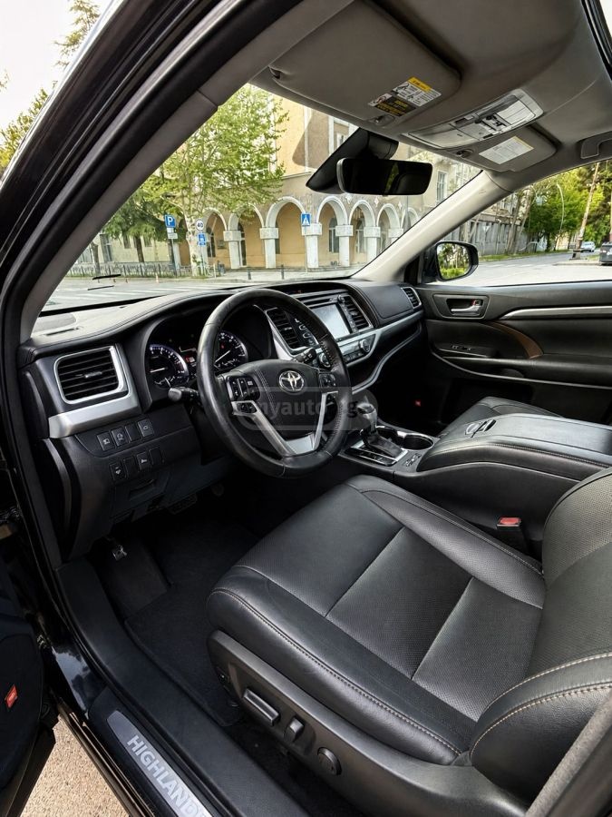 Toyota Highlander - фото 7