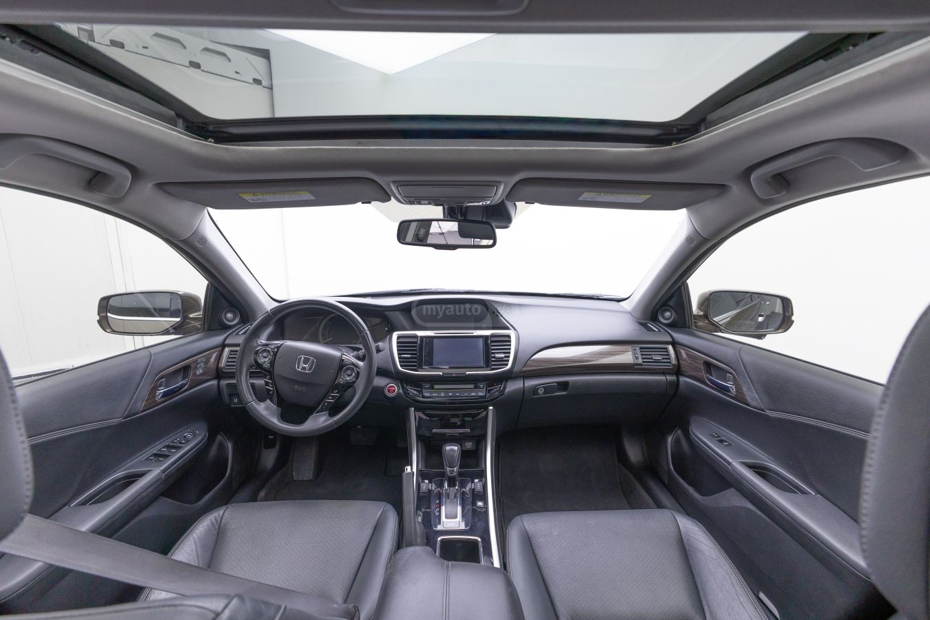 Honda Accord - фото 8