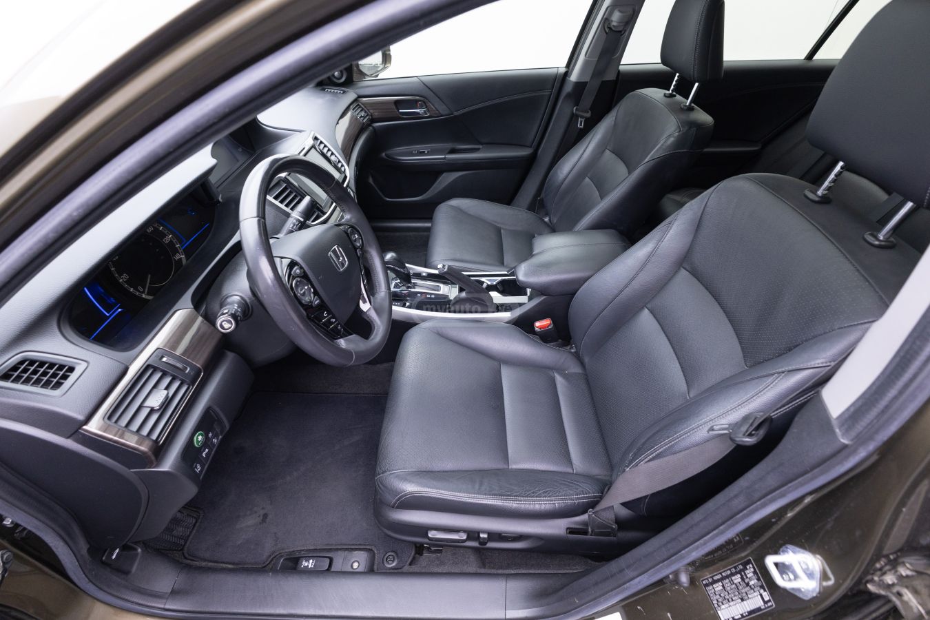 Honda Accord - фото 9