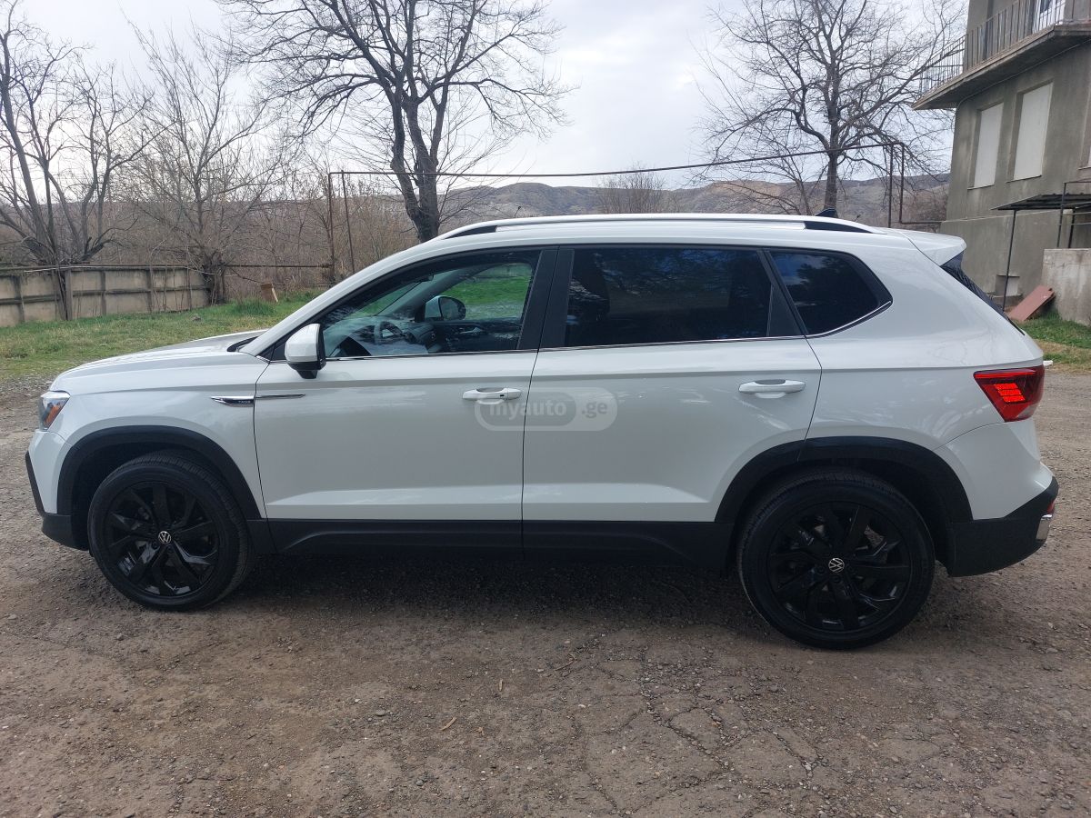 Volkswagen Taos - фото 5