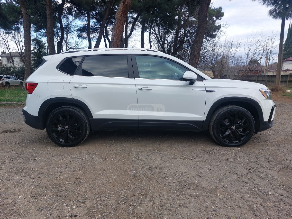 Volkswagen Taos - фото 6