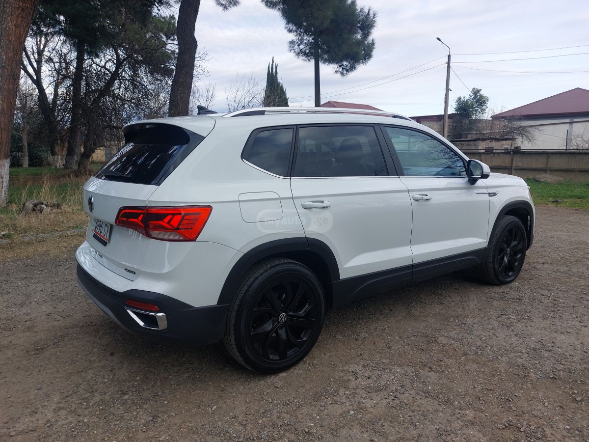 Volkswagen Taos - фото 7