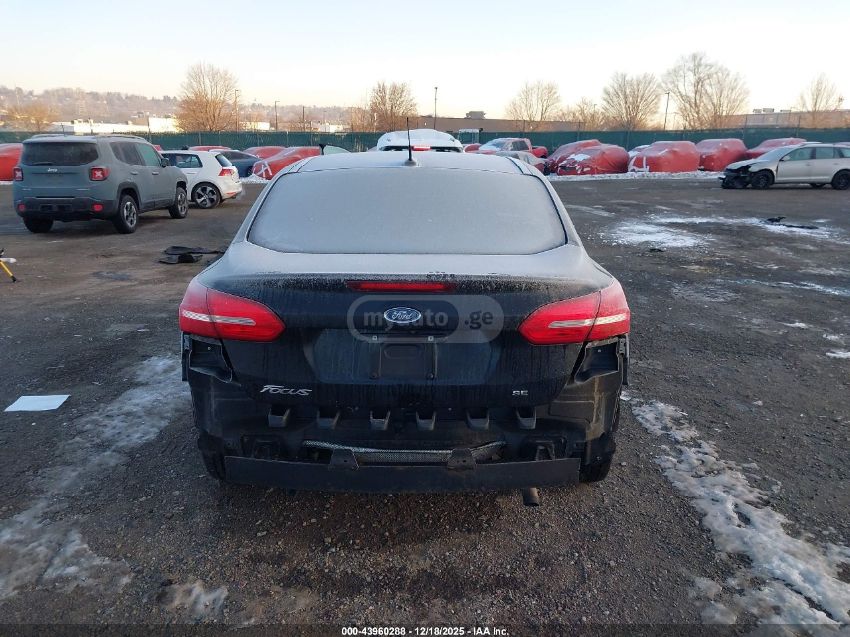 Ford Focus - фото 7