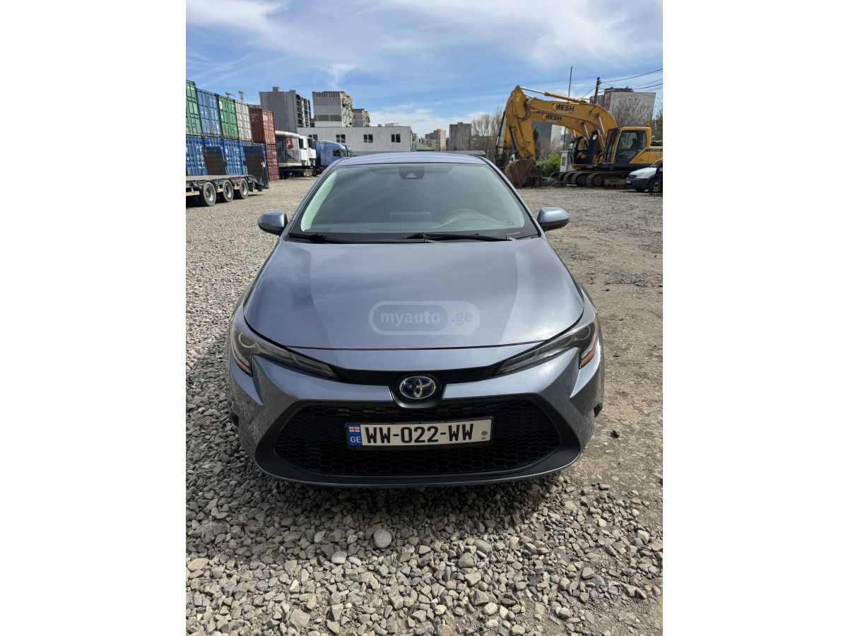 Toyota Corolla - фото 1