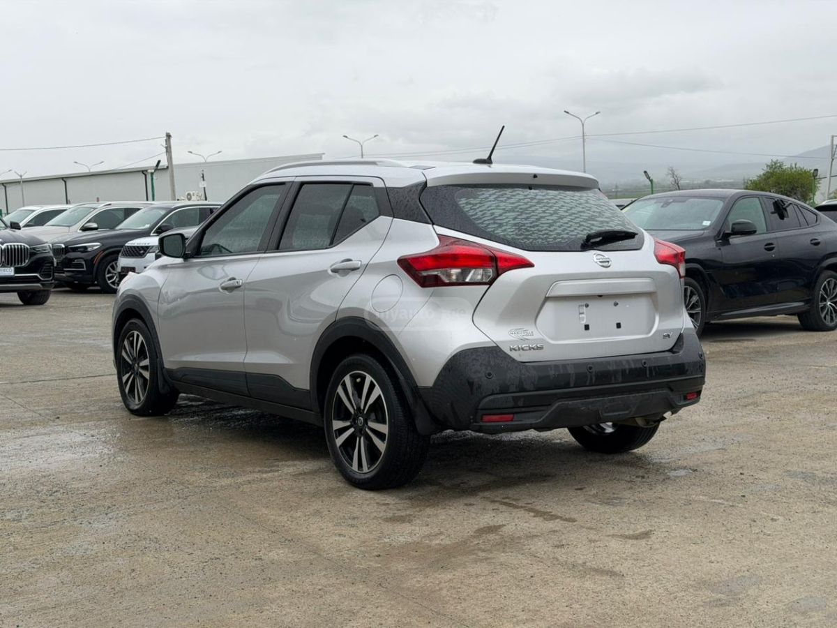 Nissan Kicks - фото 4