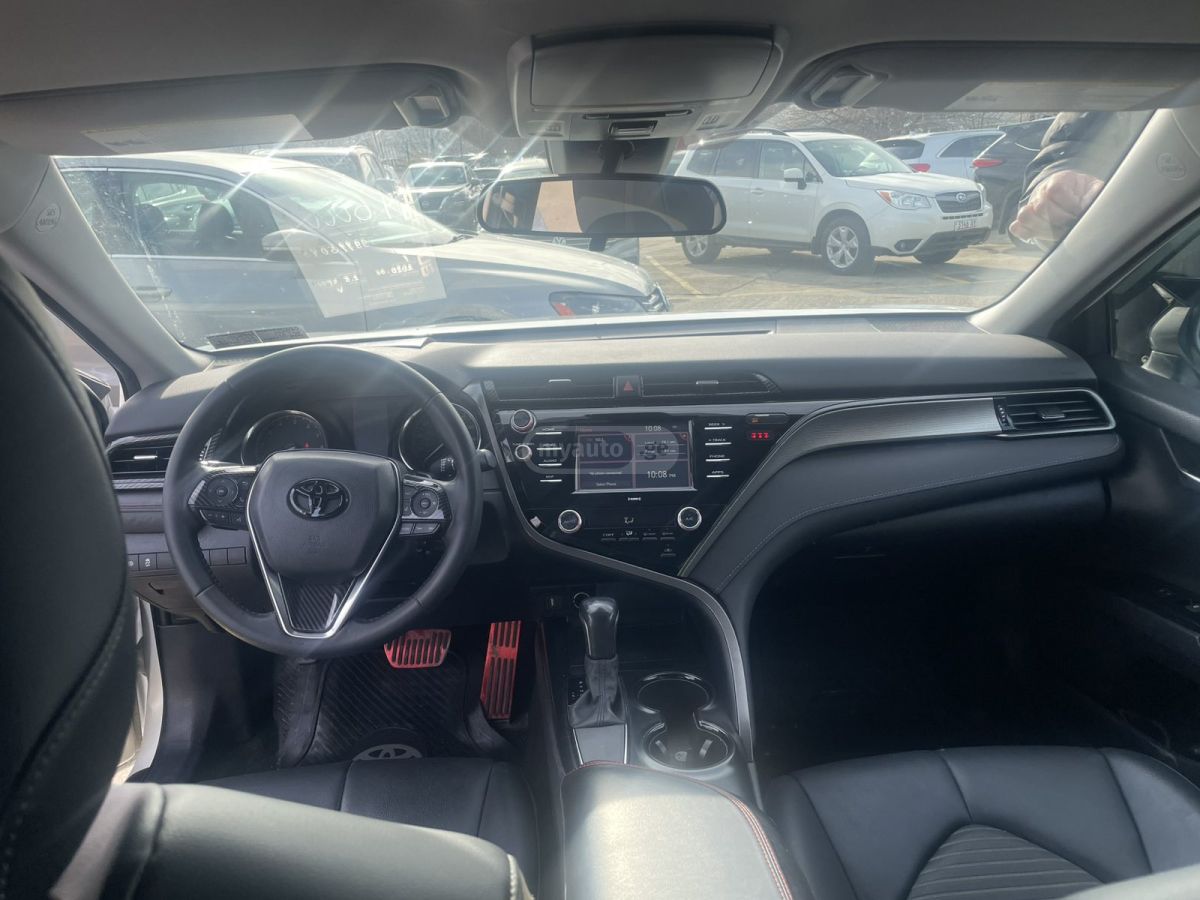 Toyota Camry - фото 10