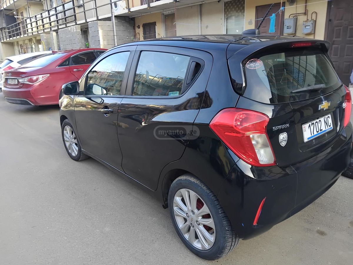 Chevrolet Spark - фото 4