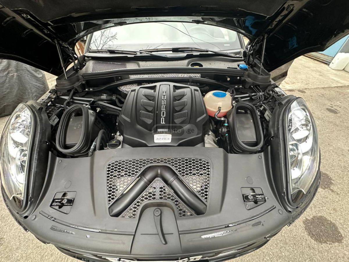 Porsche Macan - фото 10