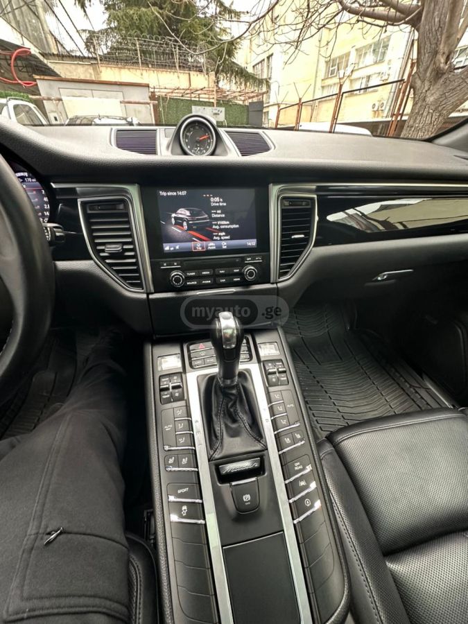 Porsche Macan - фото 8