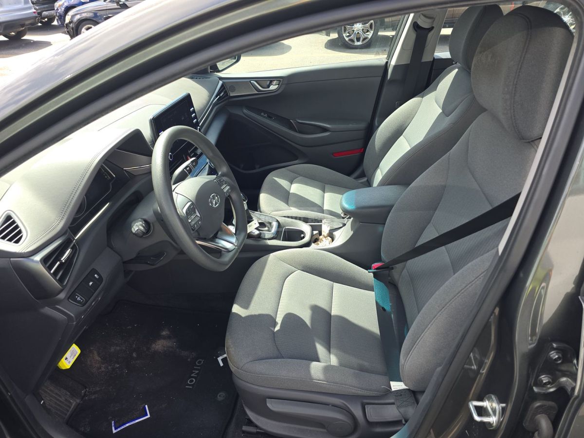 Hyundai Ioniq - фото 3