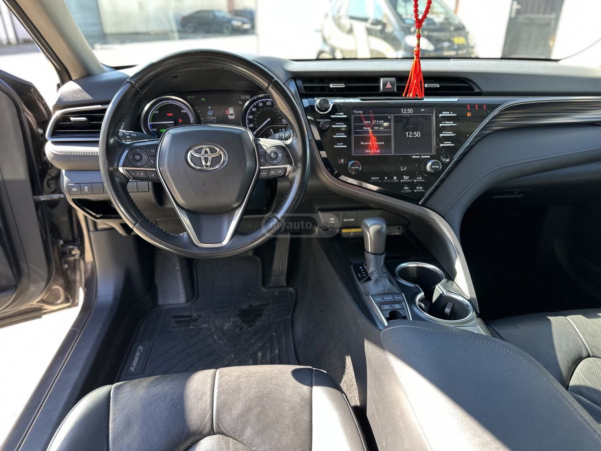 Toyota Camry - фото 12