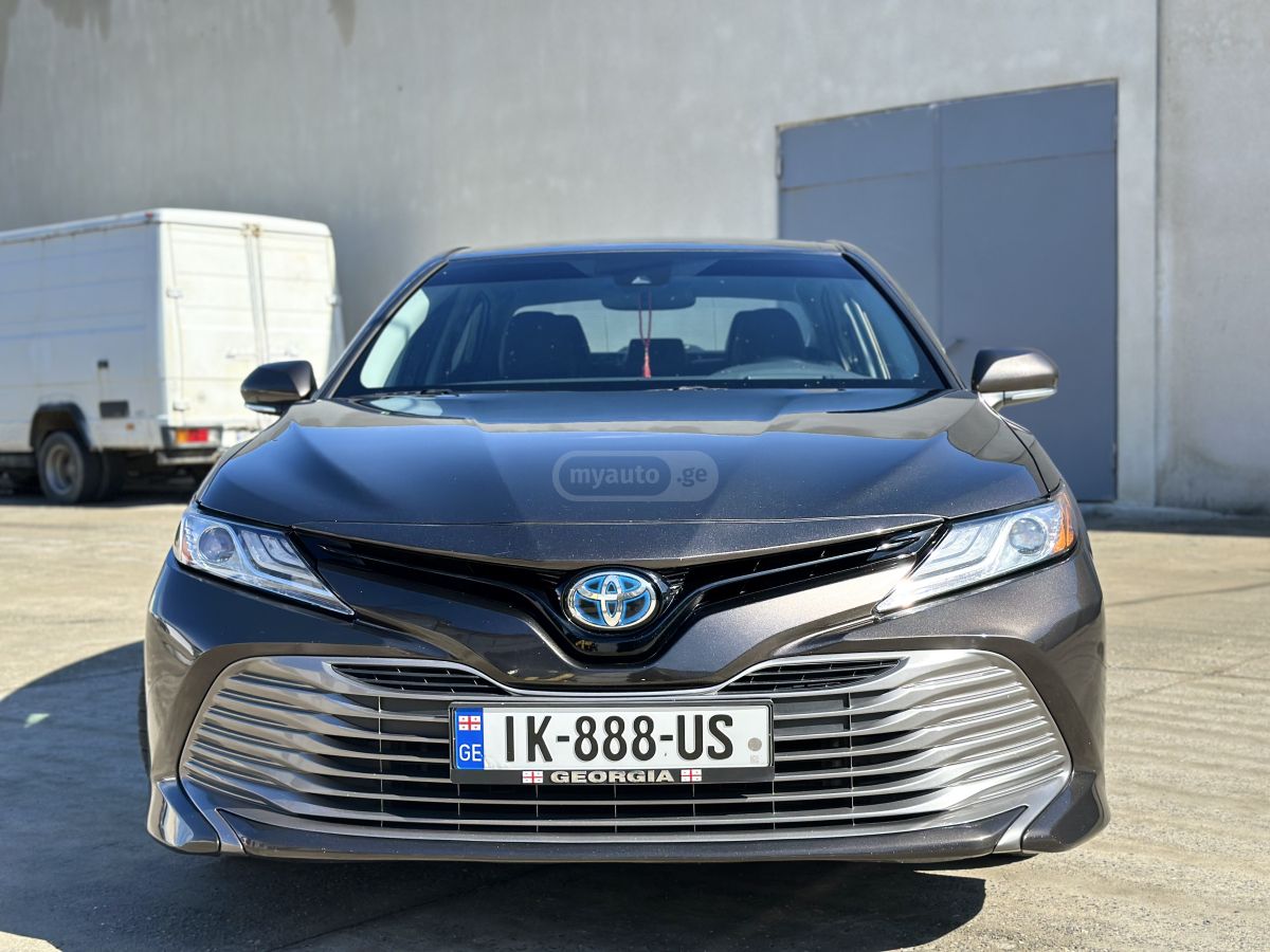 Toyota Camry - фото 5