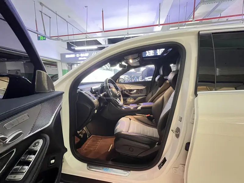 Mercedes-Benz EQC 2020 — миниатюра 11