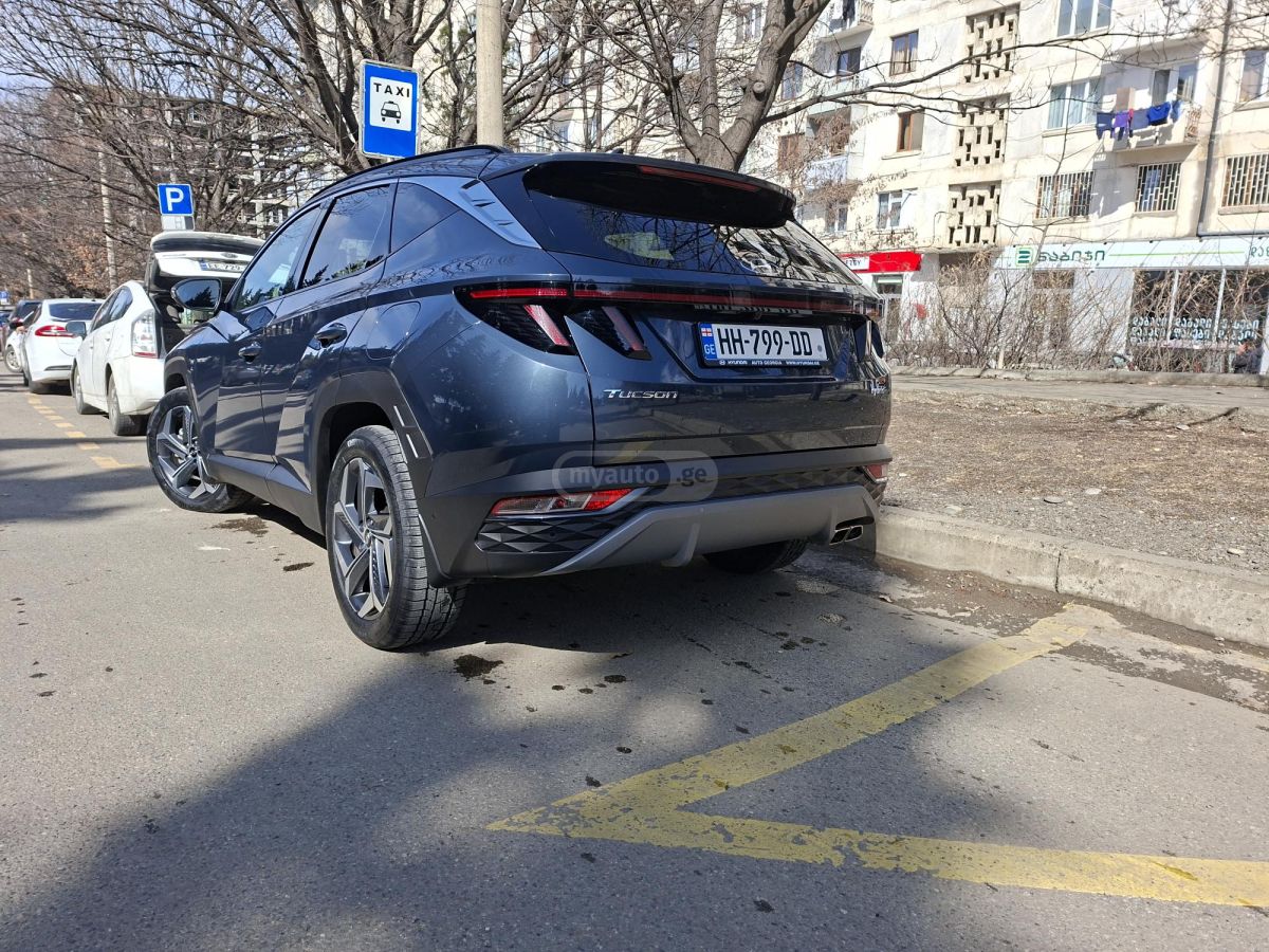 Hyundai Limited 4dr All-Wheel Drive Au — миниатюра 3