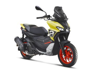 Aprilia SR GT 200 