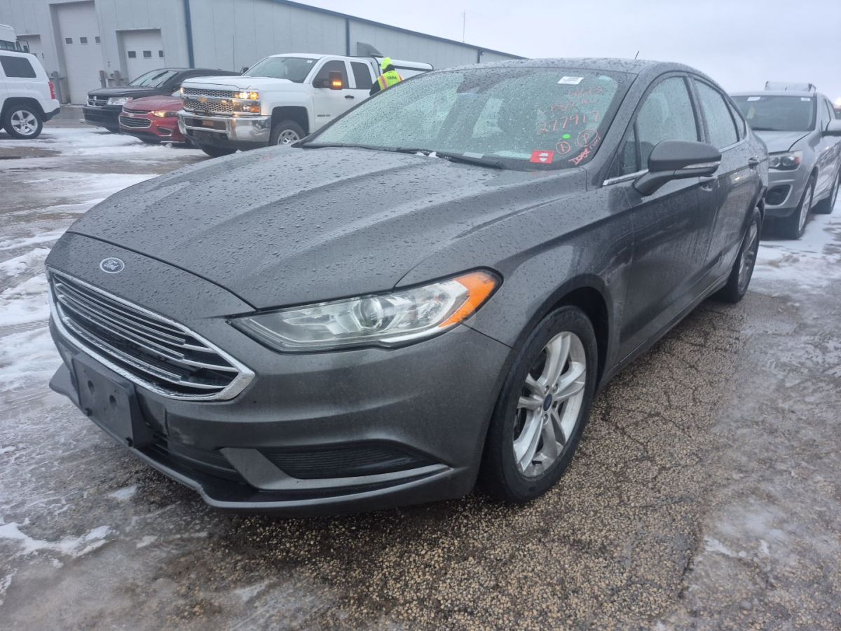 Ford Fusion - фото 1