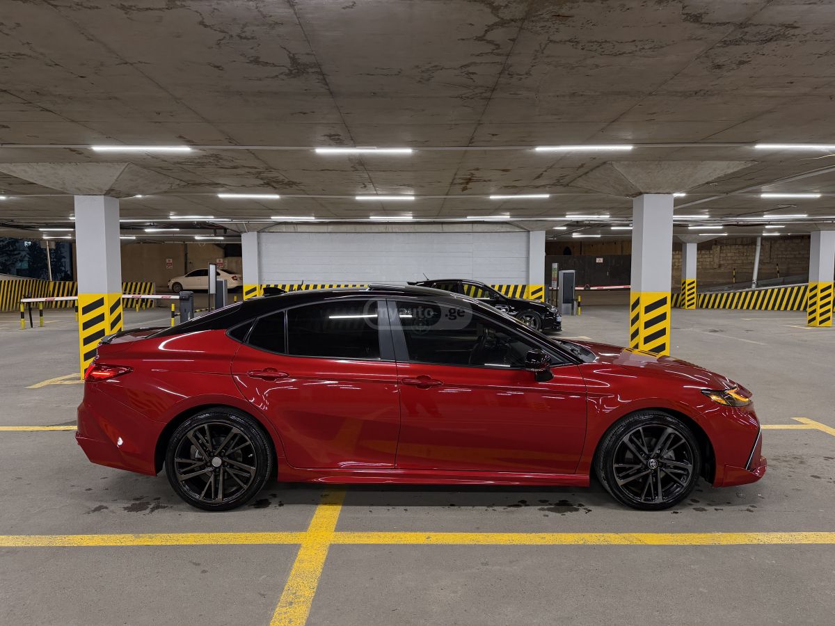 Toyota Camry - фото 6